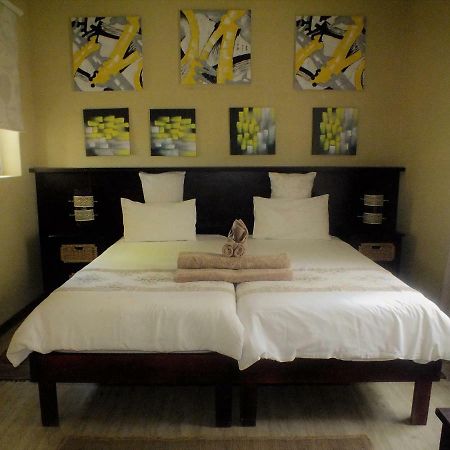 Uzuri Guesthouse CC Windhoek Eksteriør billede