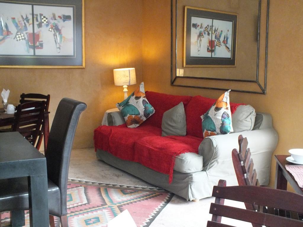 Uzuri Guesthouse CC Windhoek Eksteriør billede