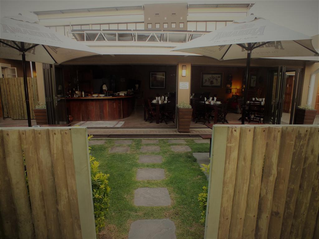 Uzuri Guesthouse CC Windhoek Eksteriør billede