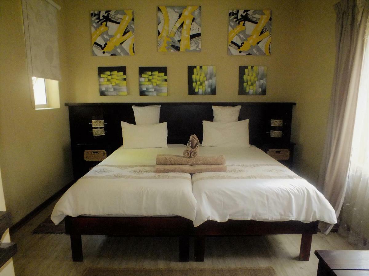 Uzuri Guesthouse CC Windhoek Eksteriør billede